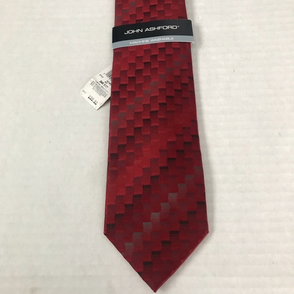 Tie Brand New With Tags MACHINE WASHABLE Red Silver Gray Black Checked StairStep - Picture 10 of 13